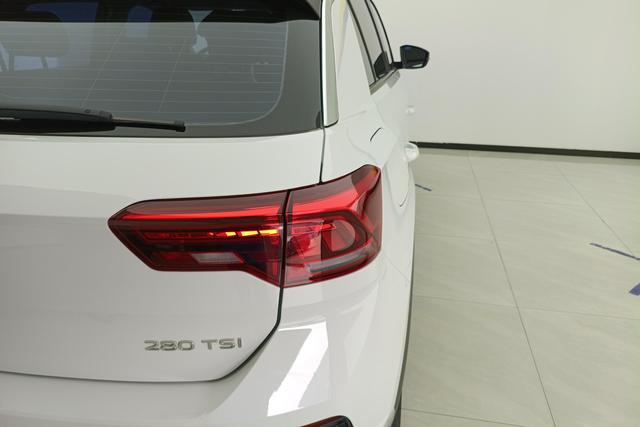Volkswagen T-Roc 2022 280 TSI DSG 2 WD PLUS — фото 5