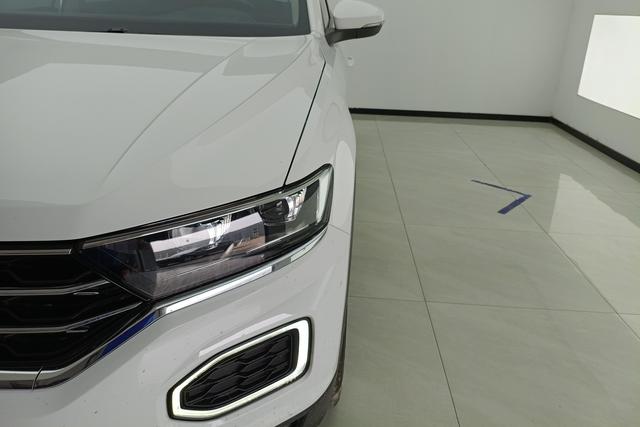 Volkswagen T-Roc 2022 280 TSI DSG 2 WD PLUS — фото 4