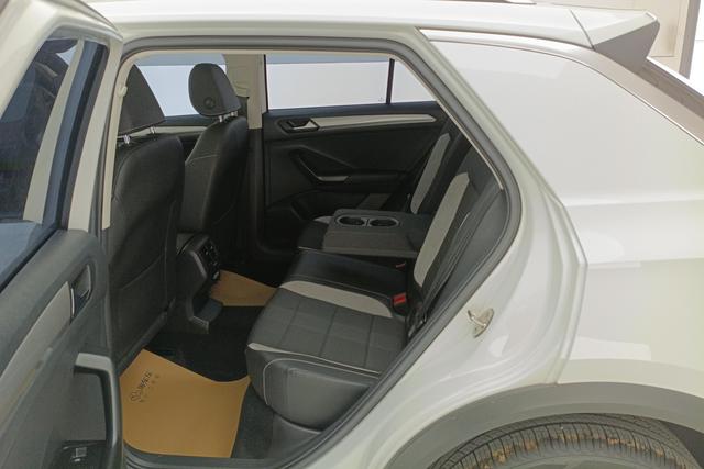 Volkswagen T-Roc 2022 280 TSI DSG 2 WD PLUS — фото 16