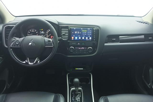 Mitsubishi Outlander 2019 2.0 L 2 WD 5 V — фото 12