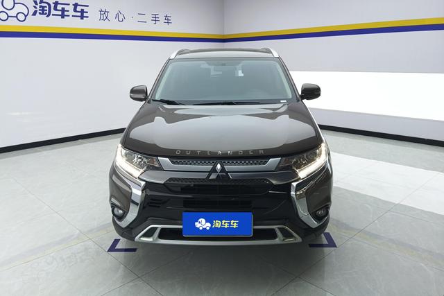 Mitsubishi Outlander 2019 — фото 2