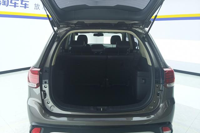 Mitsubishi Outlander 2019 2.0 L 2 WD 5 V — фото 16