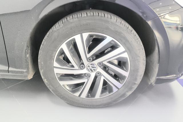 Volkswagen Lavida 2023 300 TSI DSG — фото 4