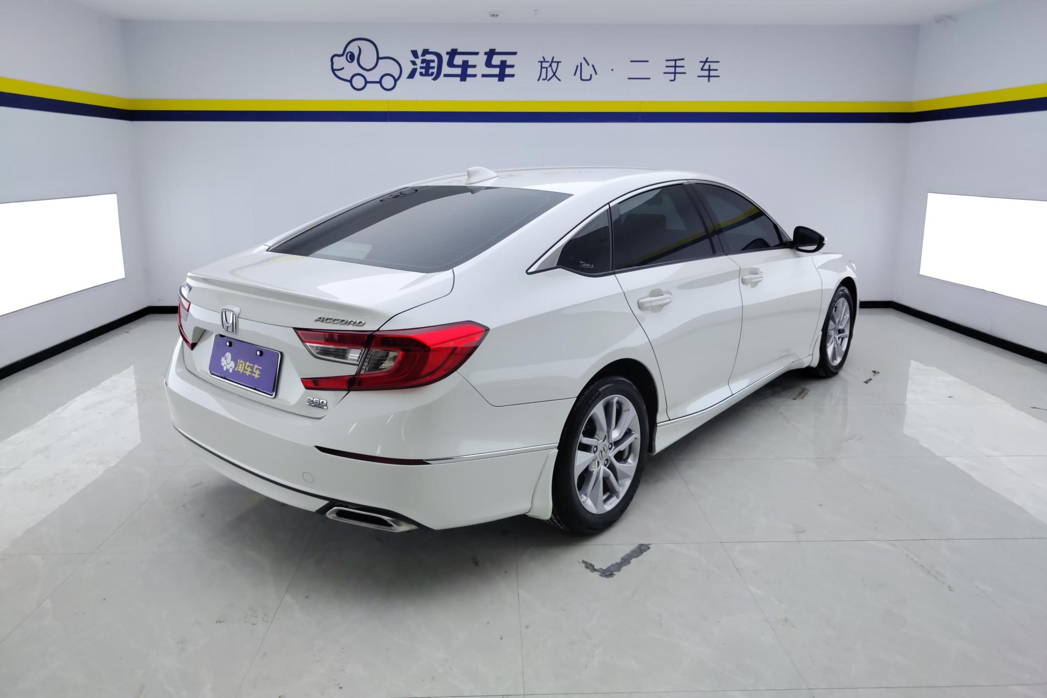 Honda Accord 2018 260TURBO Elite V