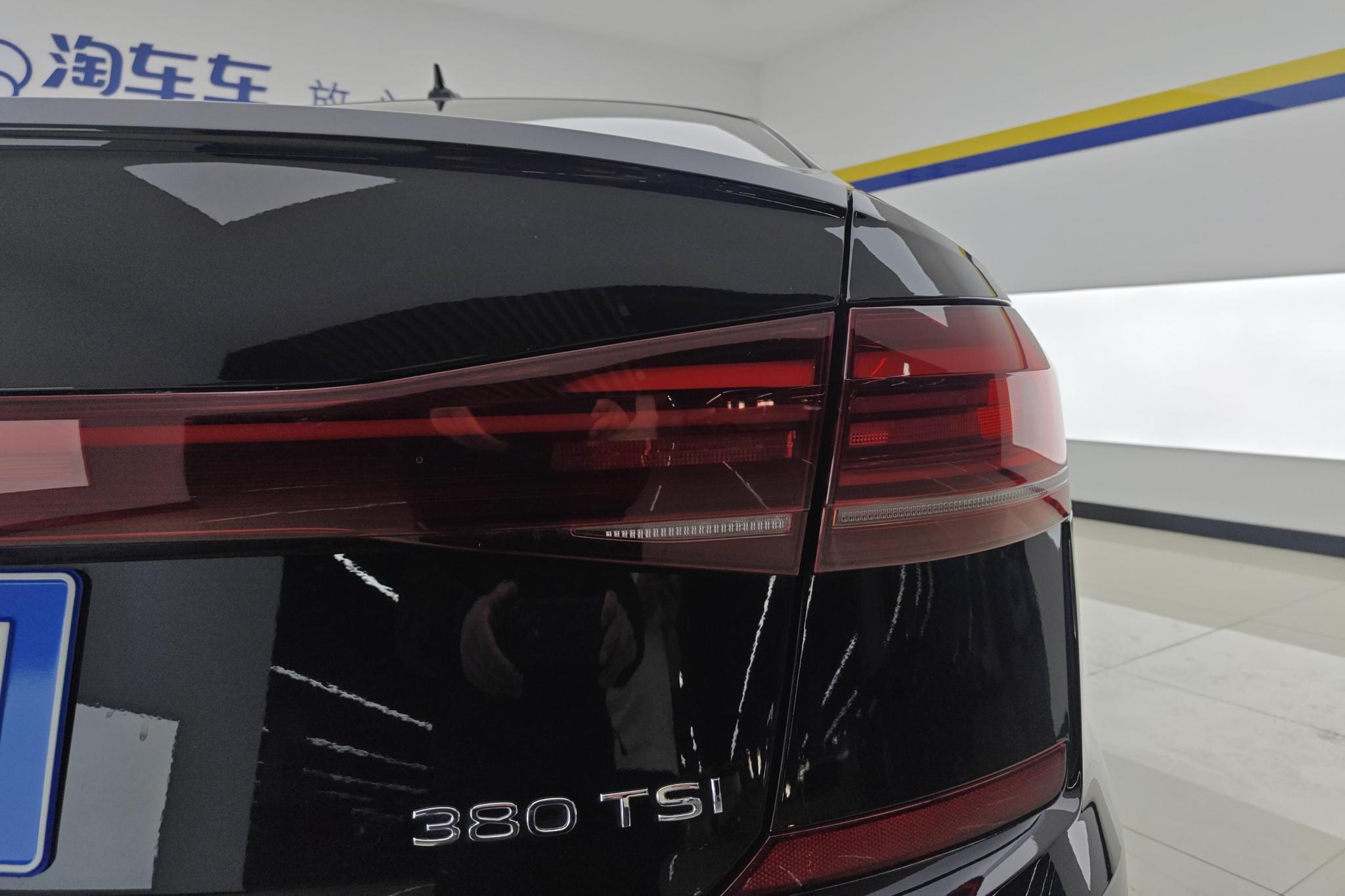 Volkswagen Passat 2024 380TSI Luxury