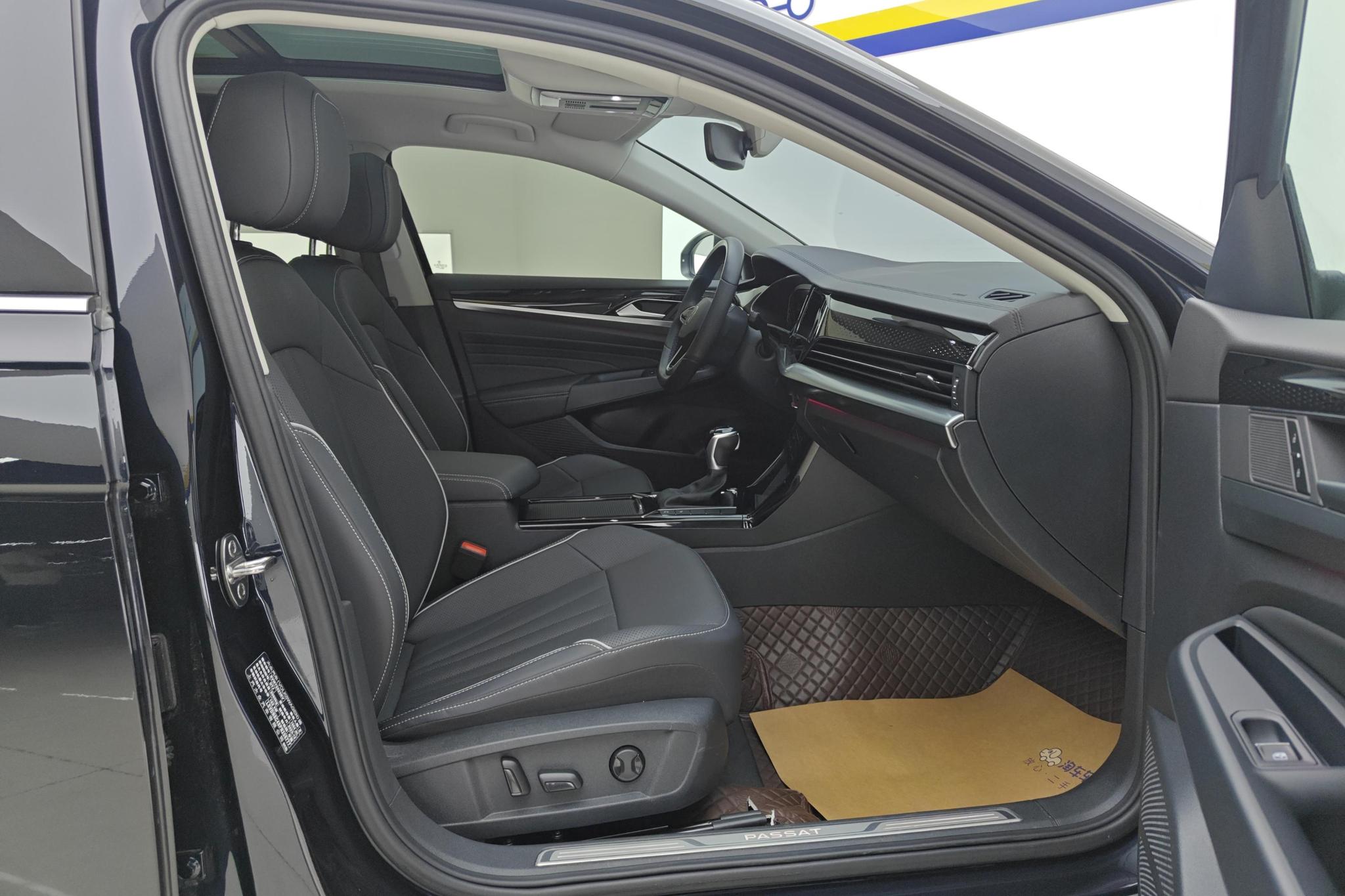 Volkswagen Passat 2024 380TSI Luxury