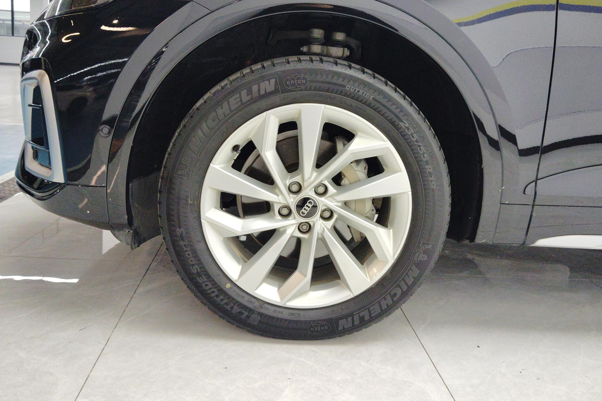 Audi Q5L 2022 40T Luxury