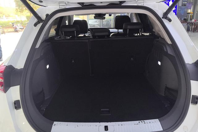Hongqi HS5 2019 2.0 T 4 WD — фото 17