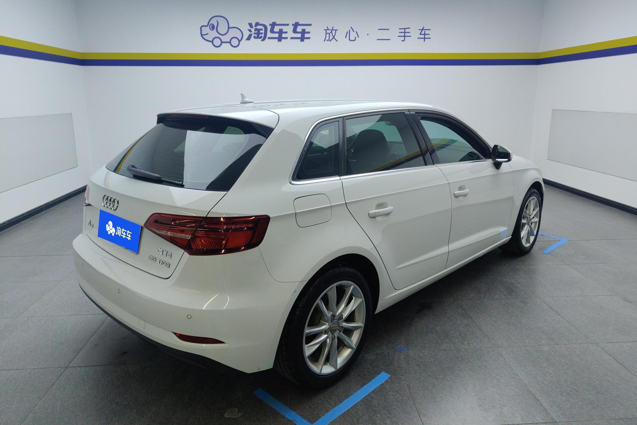 Audi A3 2018 30 Sportback 35 TFSI