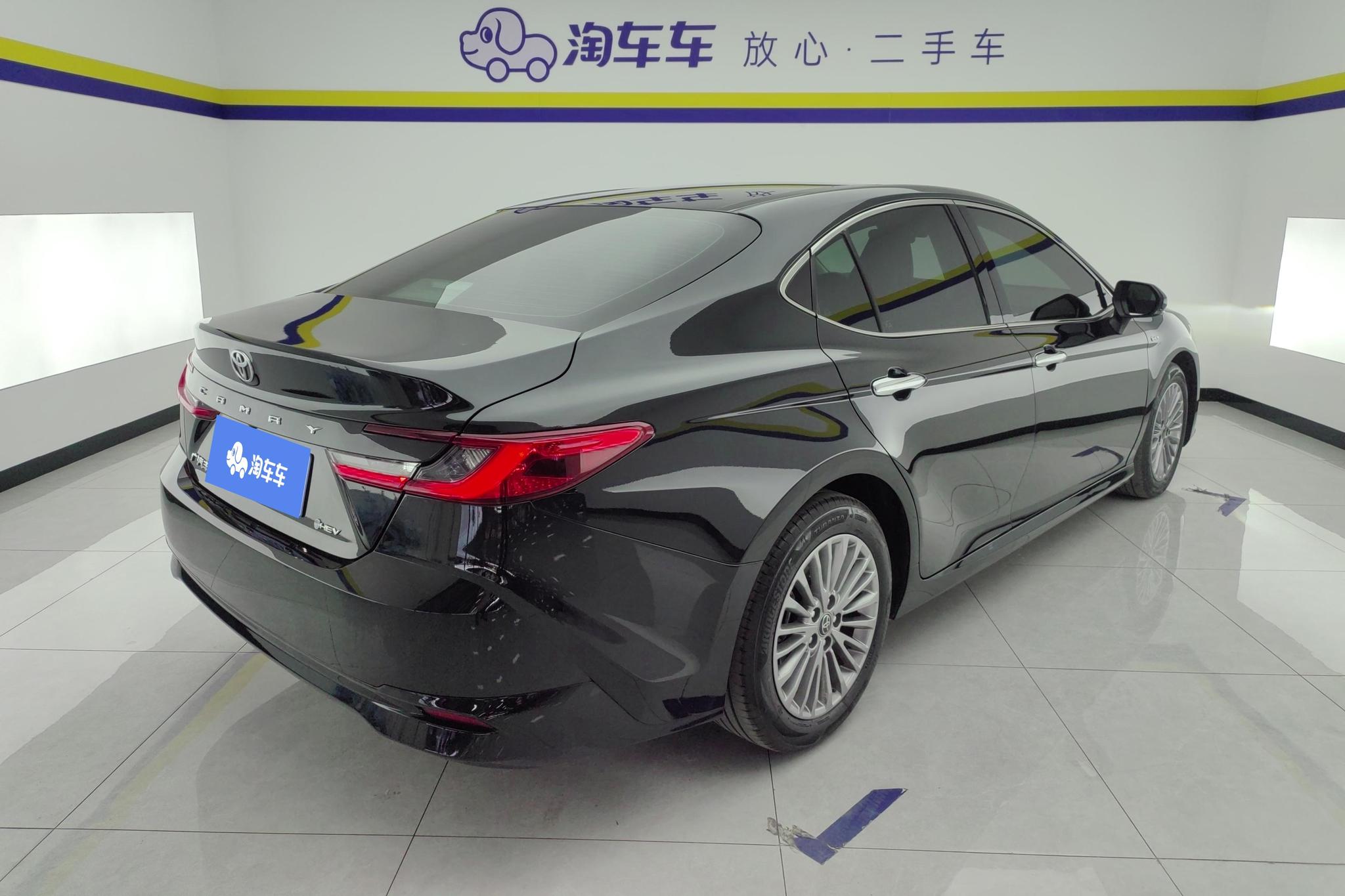 Toyota Camry 2024 2.0HGVP Luxury