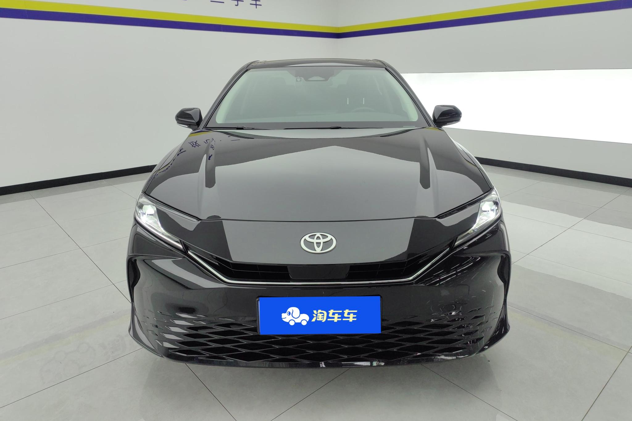 Toyota Camry 2024 2.0HGVP Luxury