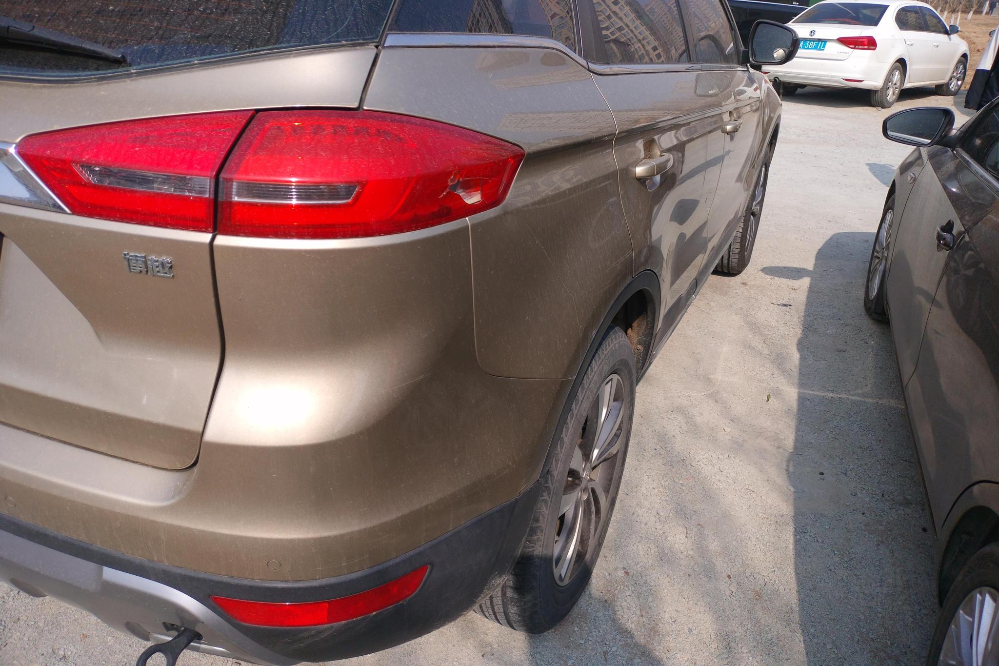 Geely Boyue 2016 2.0L MT