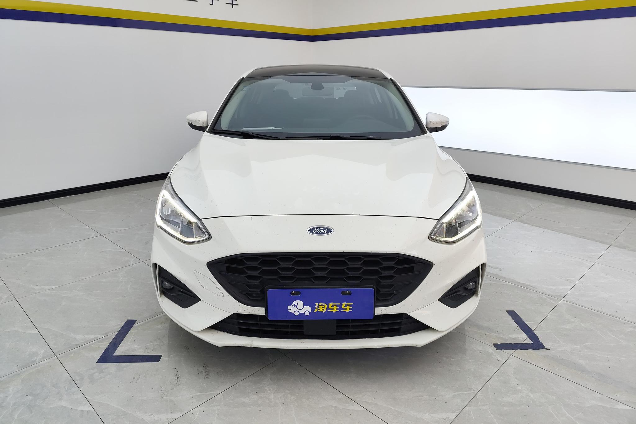 Ford Focus 2020 EcoBoost 180 AT