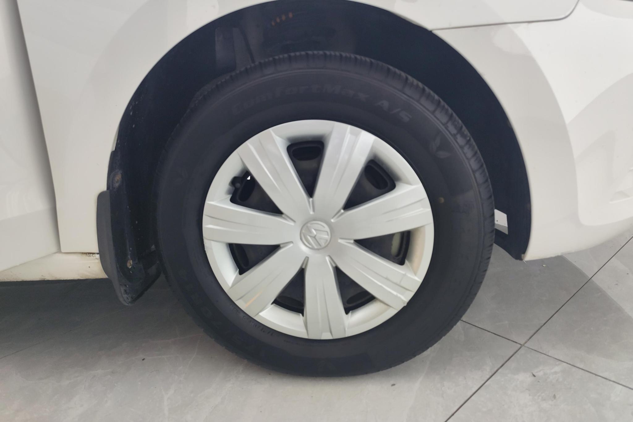 Volkswagen Jetta 2015 1.6L MT Fashion