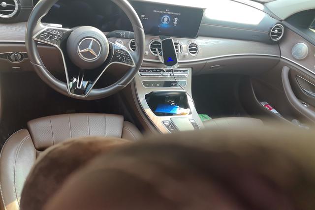 Mercedes-Benz E-Class 2022 E 300 L Luxury — фото 10