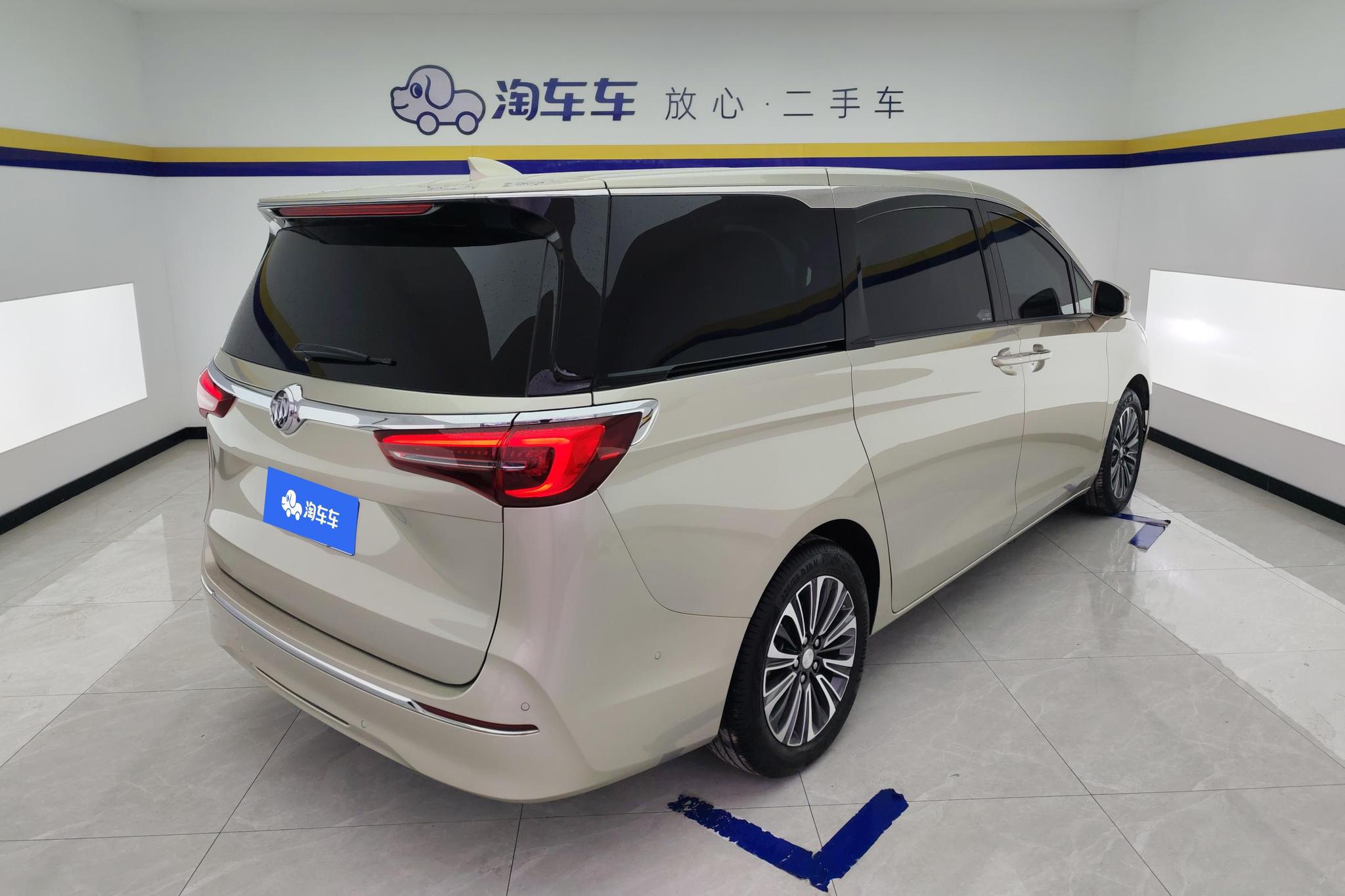 Buick GL8 2021 ES 653T Luxury