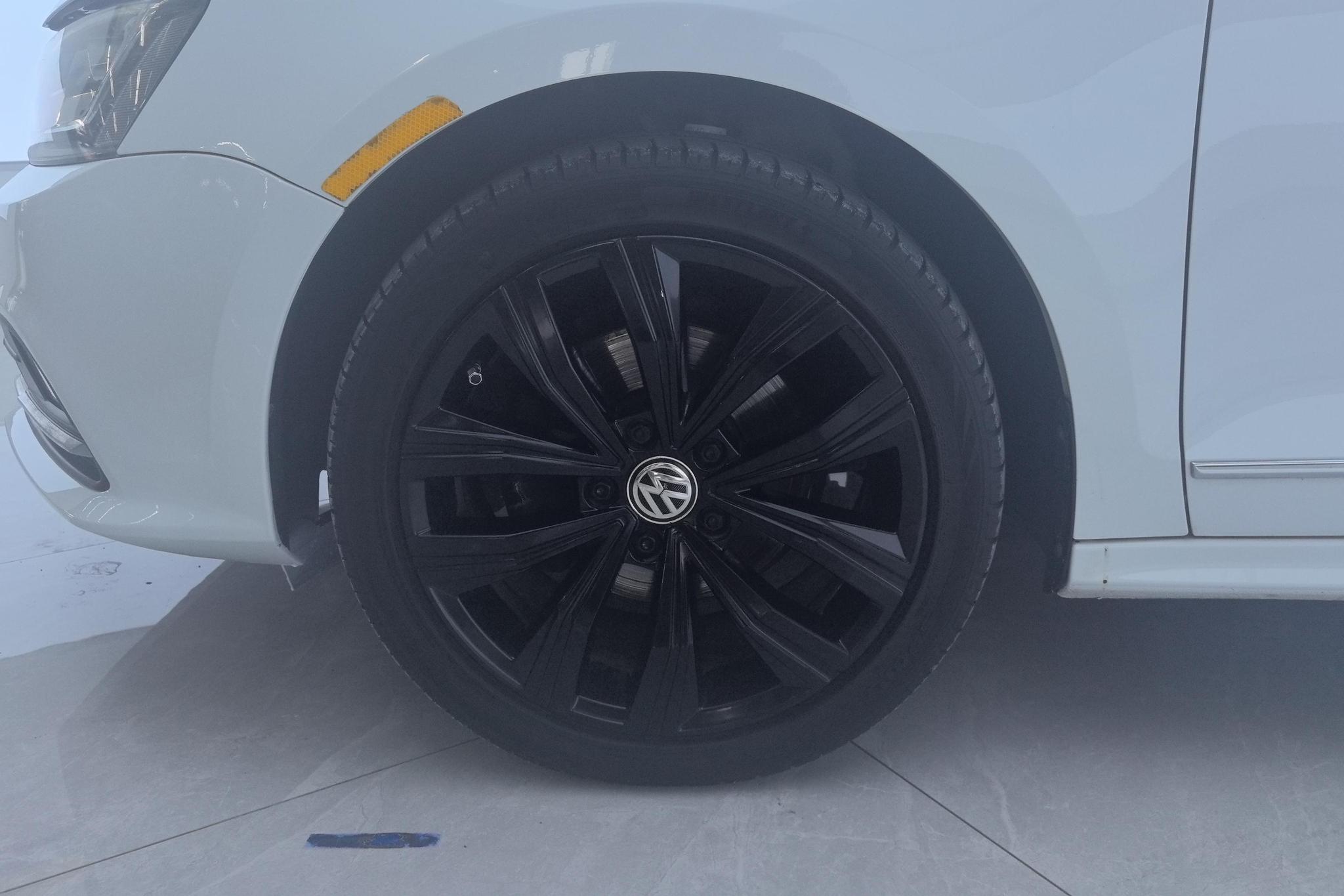 Volkswagen Sagitar 2017 180TSI AT Premium