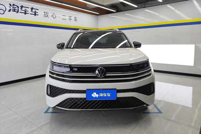 Volkswagen Tavendor 2023 380 TSI 4 WDR-Line — фото 2