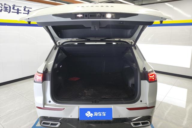 Volkswagen Tavendor 2023 380 TSI 4 WDR-Line — фото 17