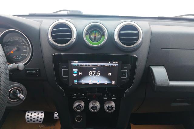 BAIC BJ40 2016 40 L 2.3 T AT 4 WD — фото 12