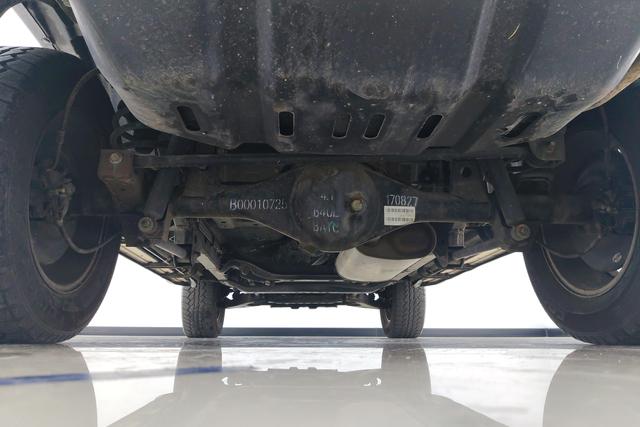 BAIC BJ40 2016 40 L 2.3 T AT 4 WD — фото 5