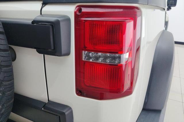 BAIC BJ40 2016 40 L 2.3 T AT 4 WD — фото 8