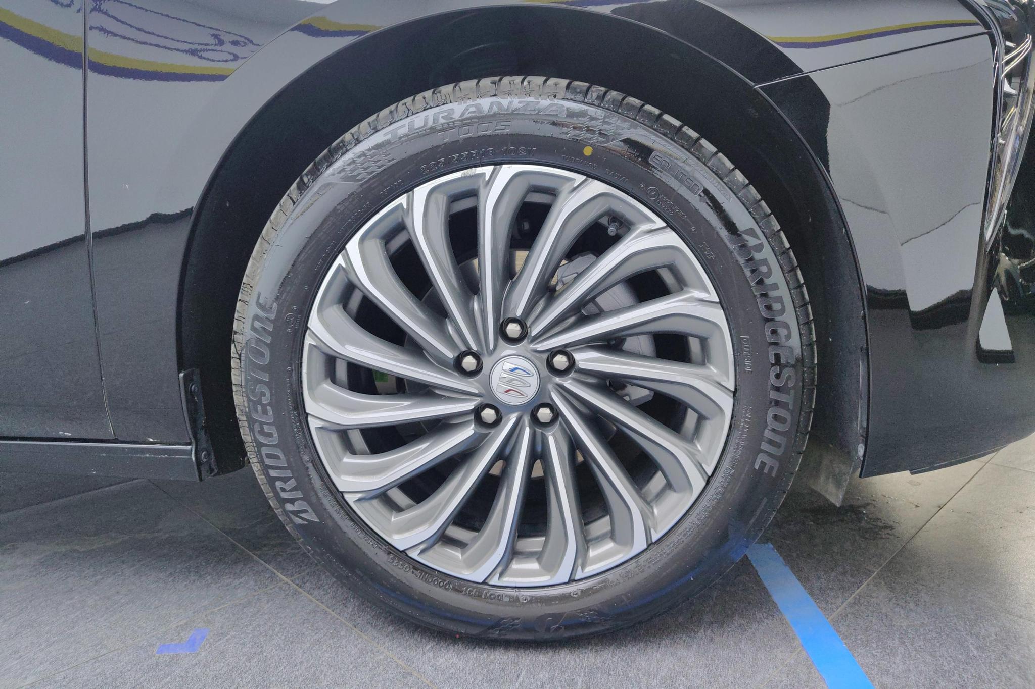Buick LaCrosse 2024 28T AT