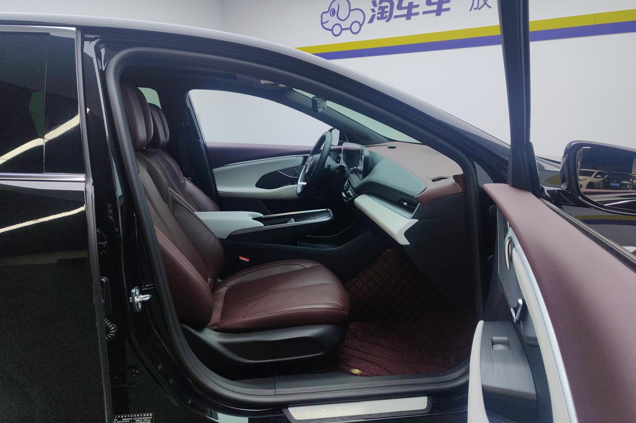 Buick LaCrosse 2024 28T AT