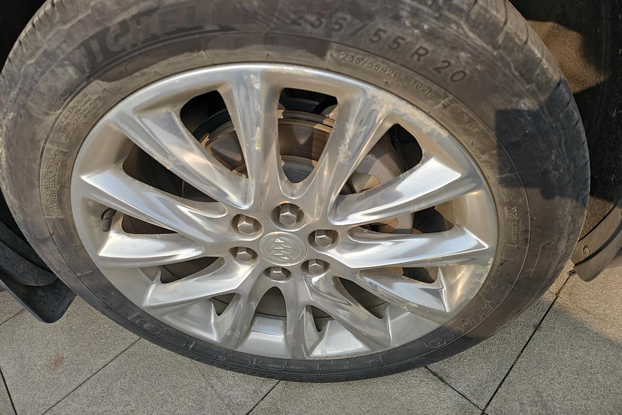 Buick Enclave 2020 28T Premium Flagship