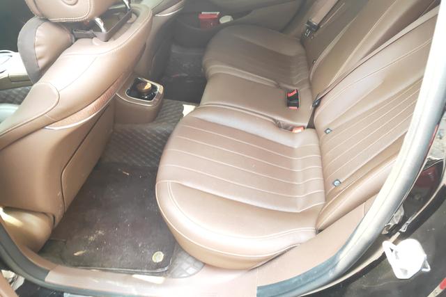 Mercedes-Benz E-Class 2023 E 300 L Luxury — фото 16