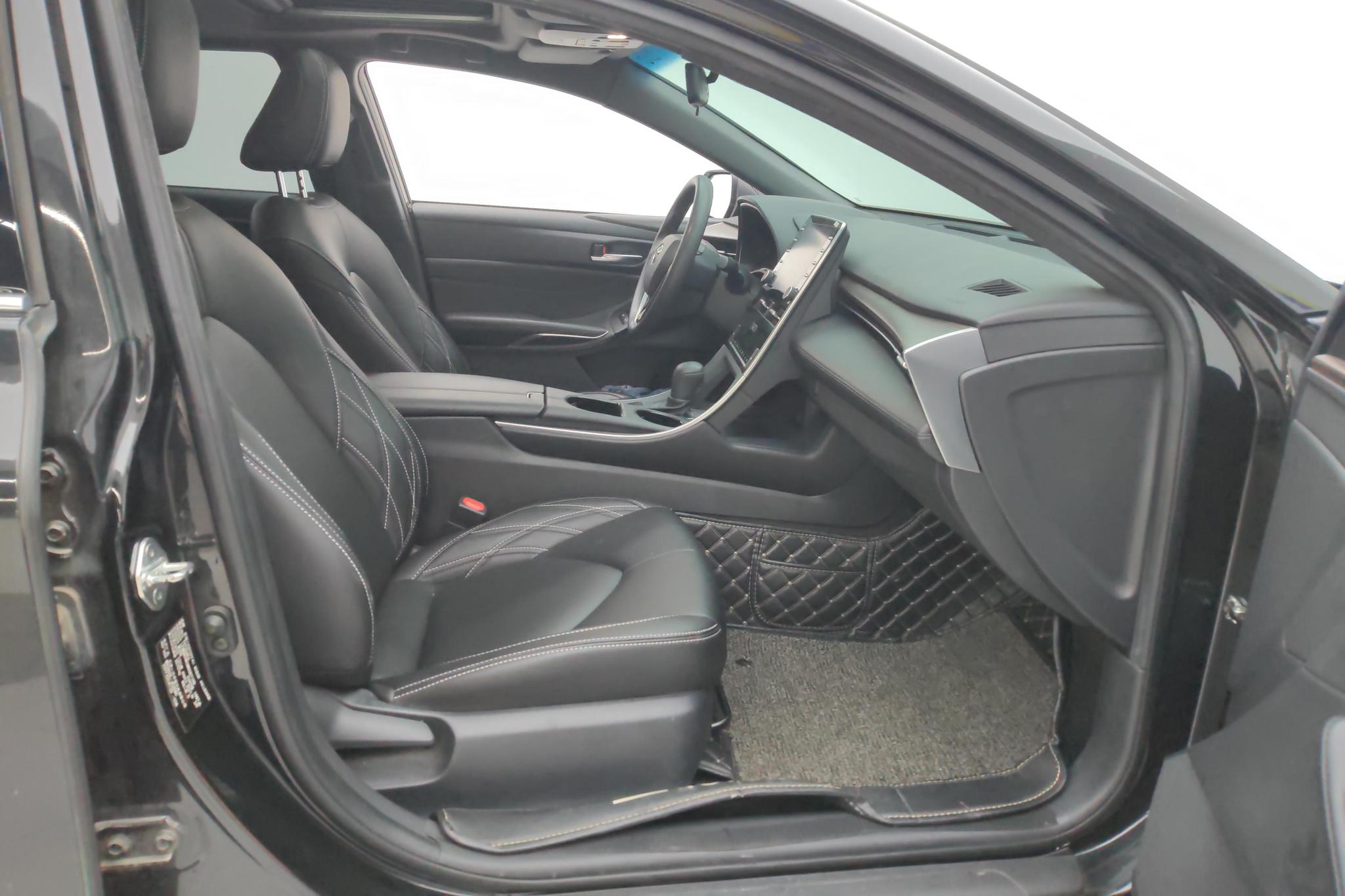 Toyota Avalon 2019 2.0L VI