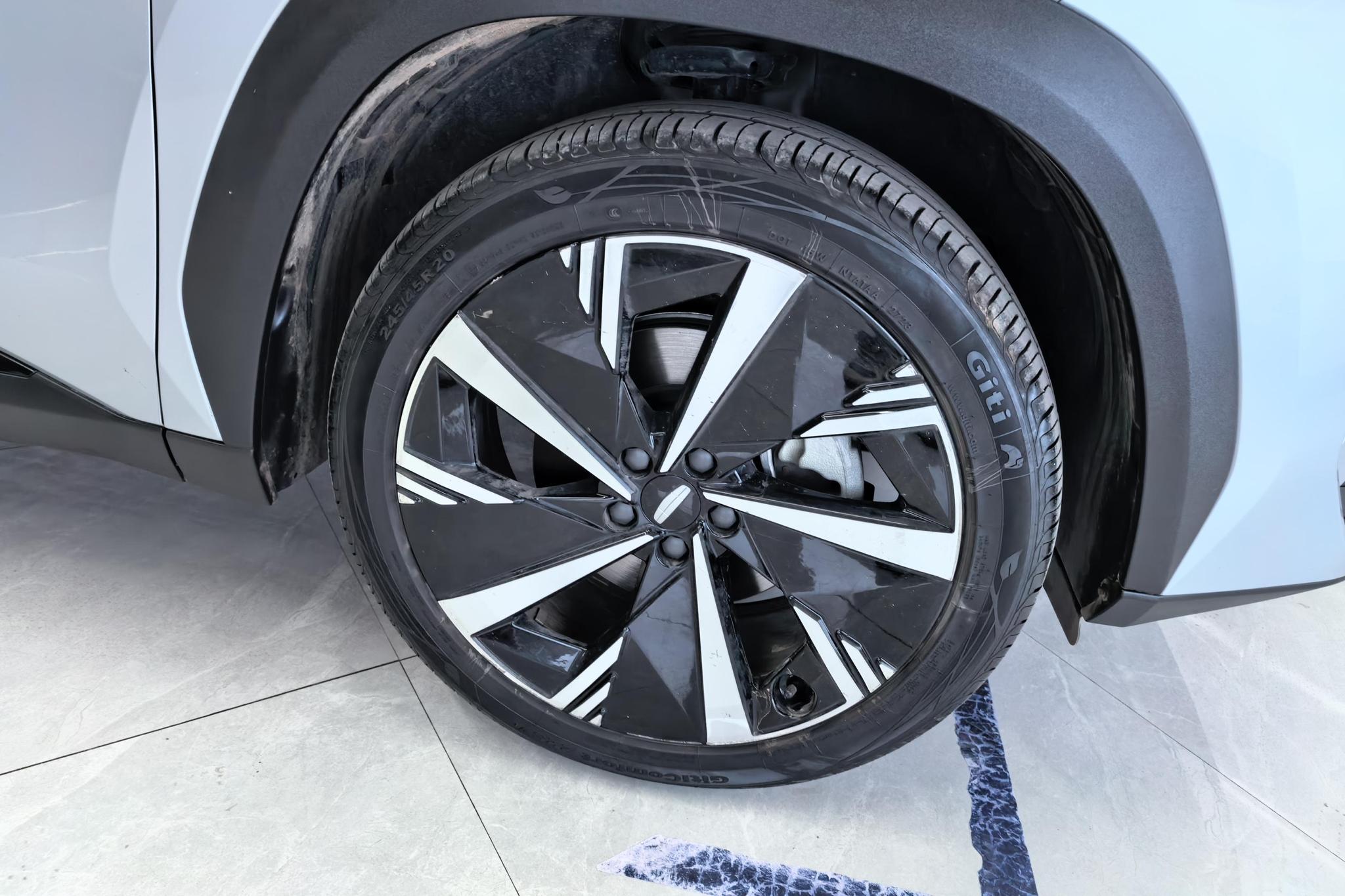 Geely Boyue L L 2023 1.5TD DCT Luxury