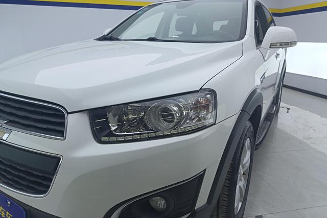 Chevrolet Captiva 2015 2.4 L 2 WD 7 — фото 4