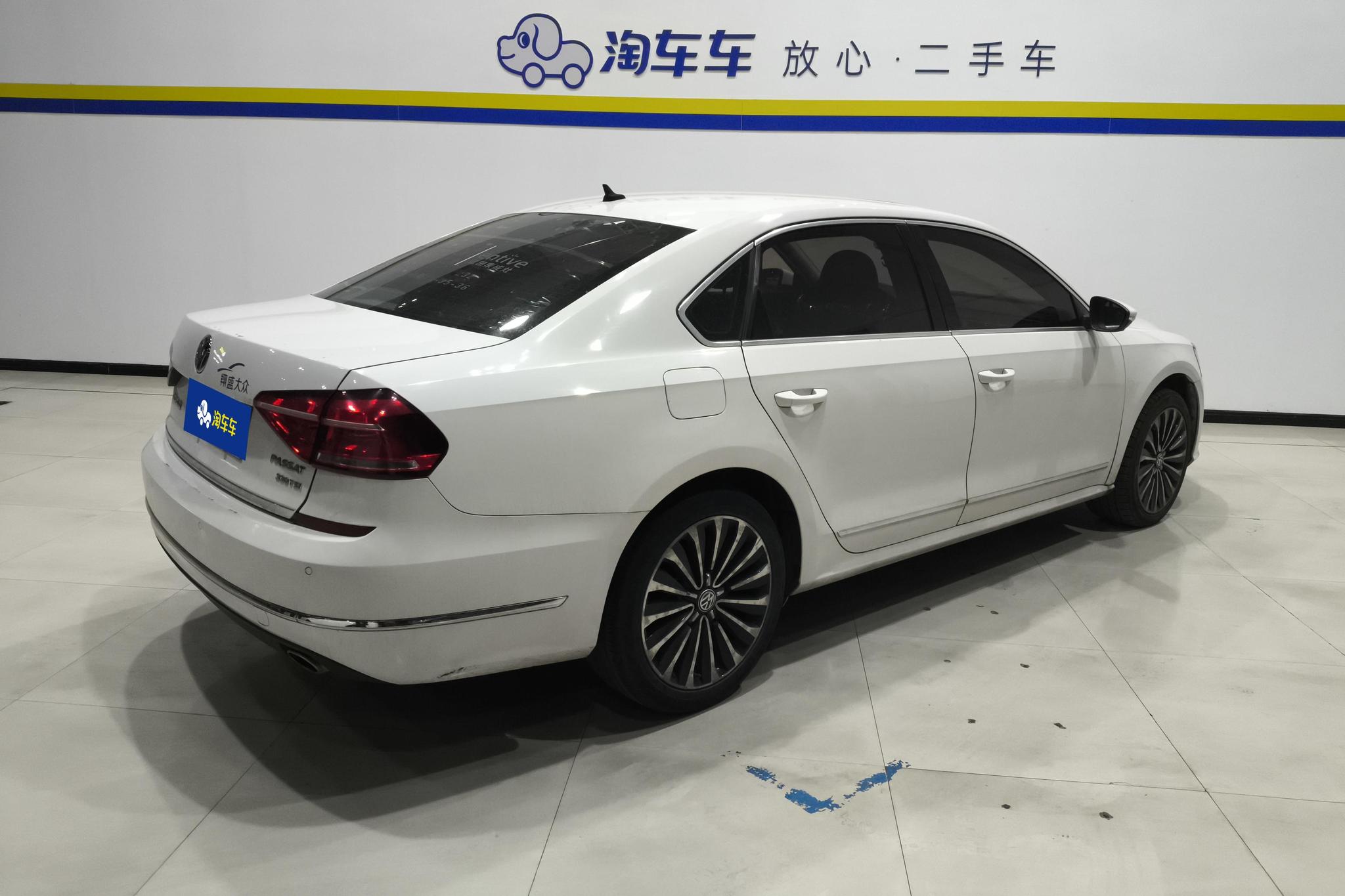 Volkswagen Passat 2016 330TSI DSG
