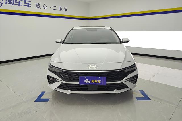 Hyundai Elantra 2023 1.5 L CVT GLX — фото 2