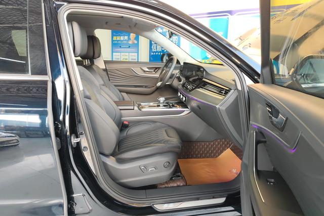 Hongqi HS5 2023 2.0 T 4 WD Pro — фото 17