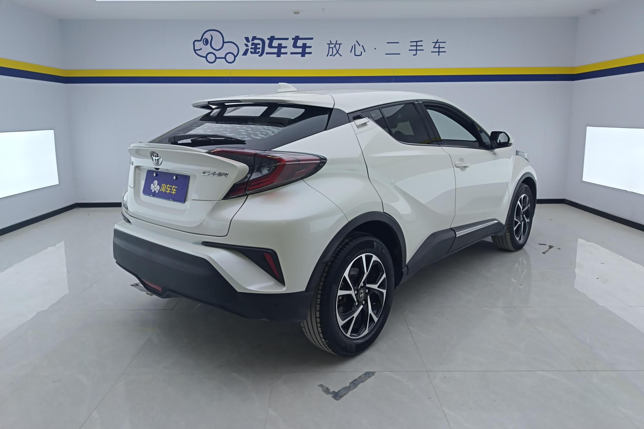 Toyota C-HR 2020 2.0L Luxury