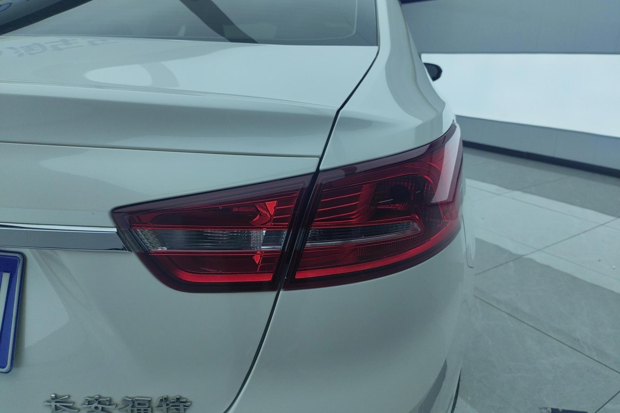 Ford Escort 2017 1.5L AT Fashion