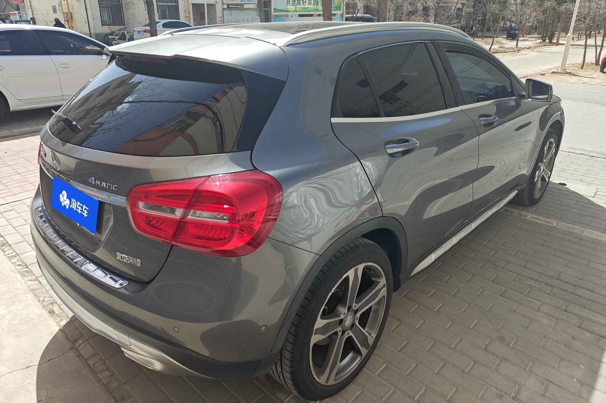 Mercedes-Benz GLA 2017 GLA 220 4MATIC Luxury