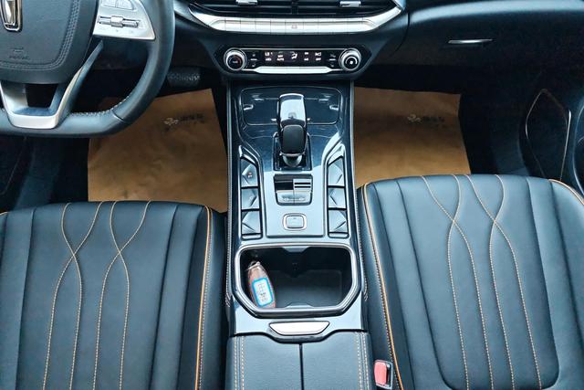Bestune T77 2021 Pro 280 TID ATLuxury — фото 9