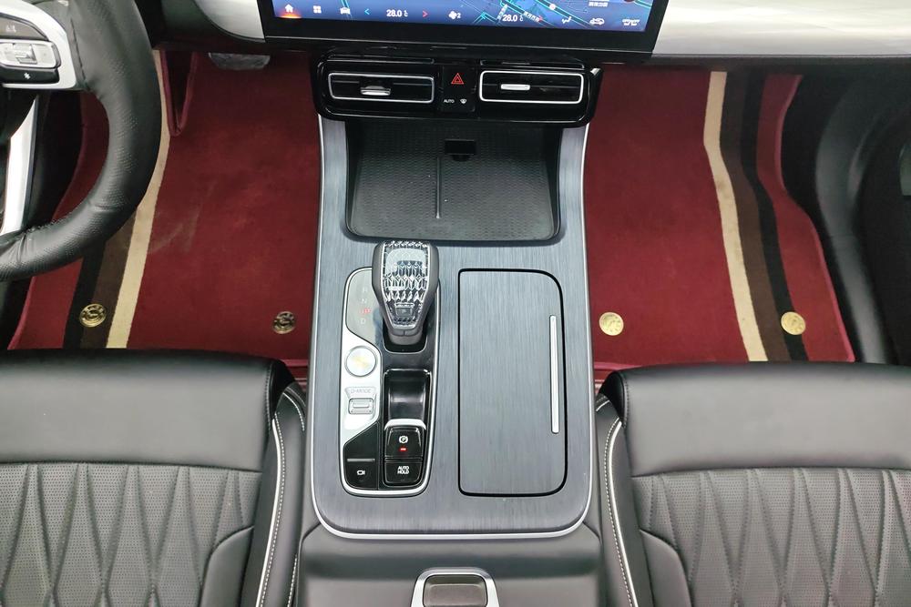 GAC Trumpchi GS8, фото 10