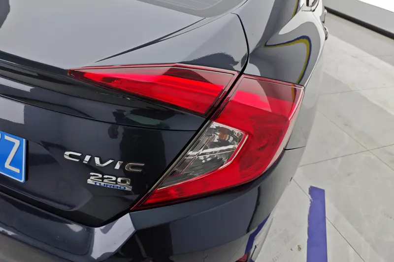 Honda Civic — фото 5