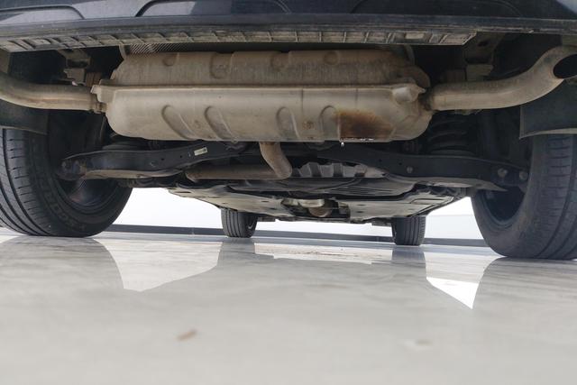 Volkswagen Tiguan L 2022 330 TSI AT 2 WDR-Line — фото 6