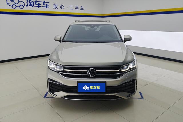 Volkswagen Tiguan L 2022 330 TSI AT 2 WDR-Line — фото 2