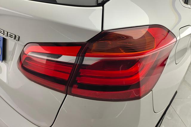 BMW 2-Series 2018 218i Leading — фото 8