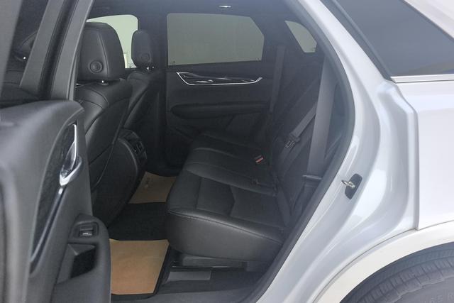 Cadillac XT5 id 3856932 из Китая 10