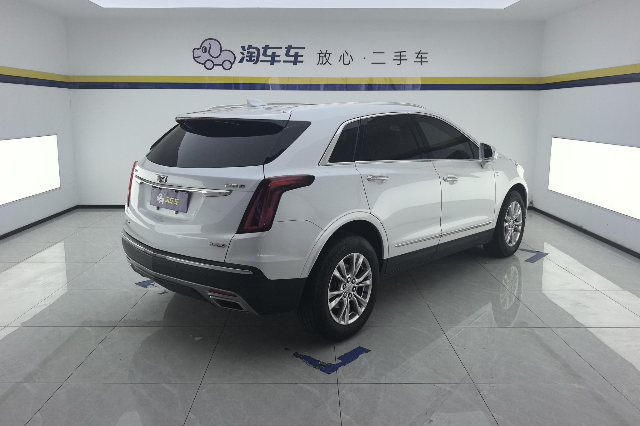 Cadillac XT5 2021 2.0T Luxury
