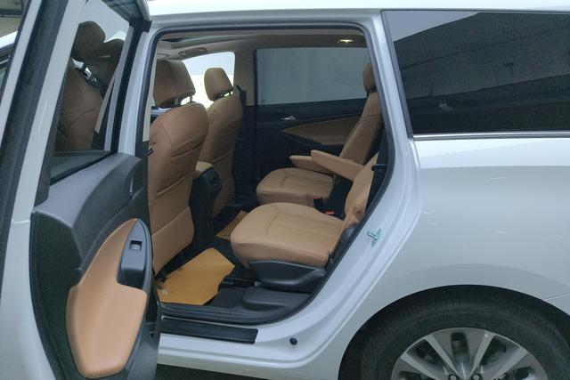 Buick GL6 2021 323 T Hybrid Luxury — фото 16