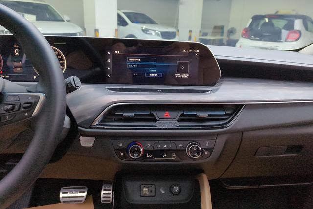 Buick GL6 2021 323 T Hybrid Luxury — фото 10