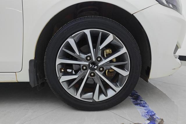 Kia K3 2021 1.5 L IVT — фото 4